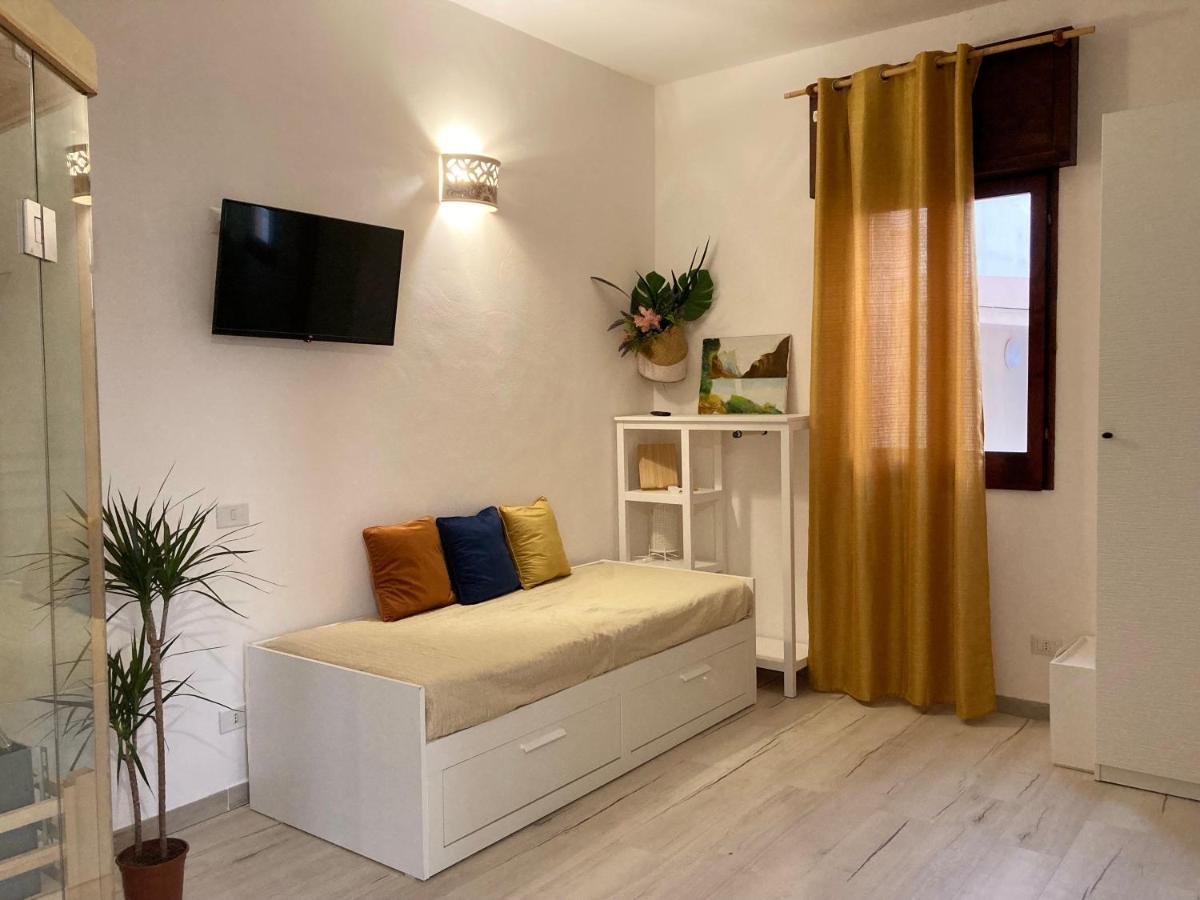 Noemi Holiday House 巴尼阿尼奥内 外观 照片